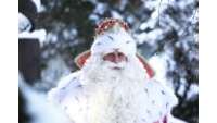Новый диктор в образе Деда Мороза